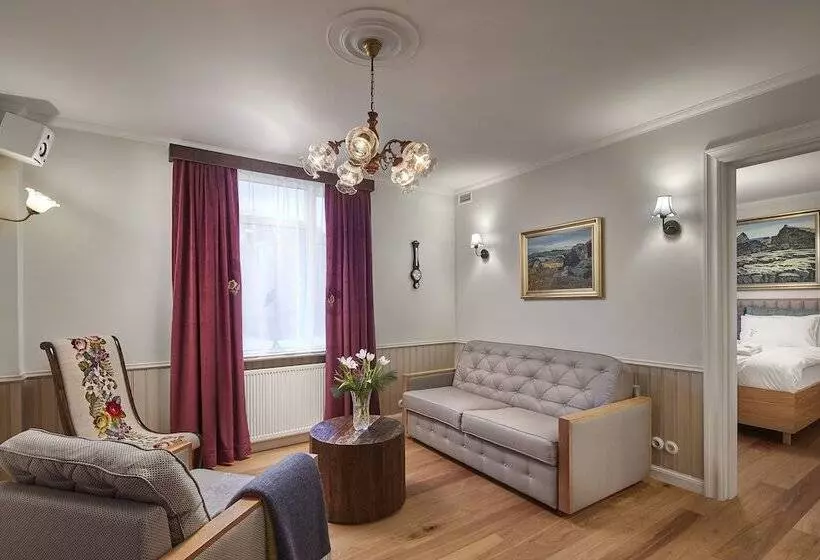سوییت جونیور, Reykjavik Marina   Berjaya Iceland Hotels