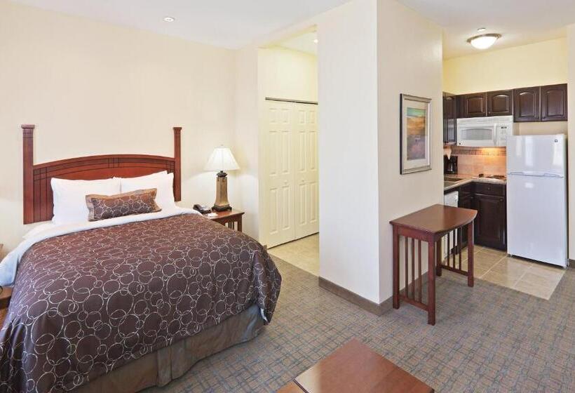 Номер Стандарт, Staybridge Suites Oklahoma City Airport By Ihg