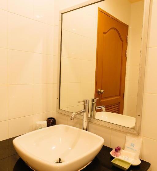 スーペリアールーム, Thipurai Beach