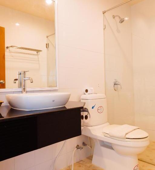 スーペリアールーム, Thipurai Beach