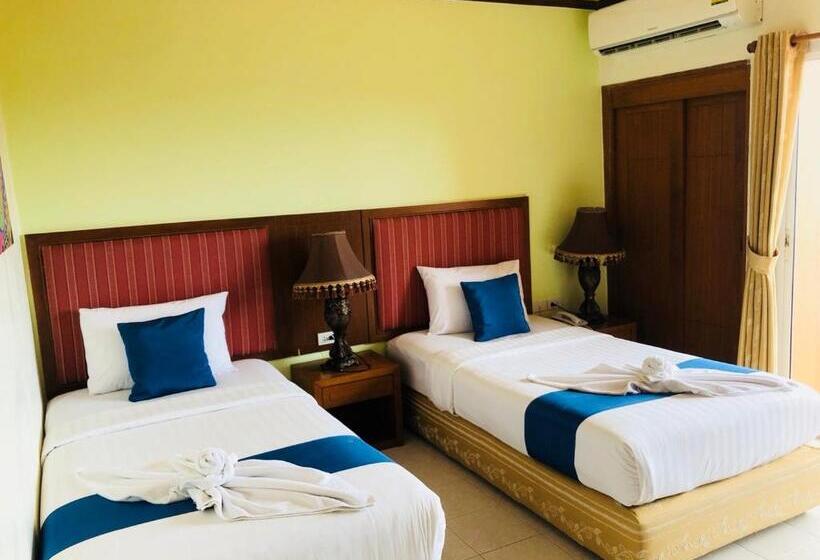 スタンダードルーム, Thipurai Beach