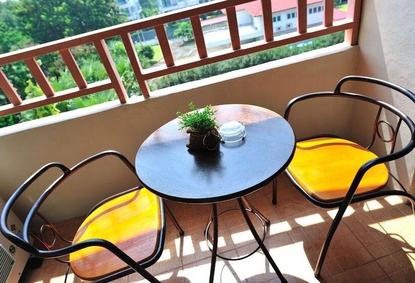 スーペリアールーム, Thipurai Beach