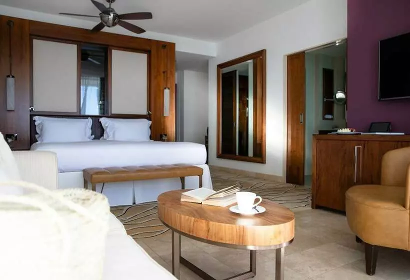 اتاق لوکس با چشم‌انداز دریا, Jumeirah Mallorca