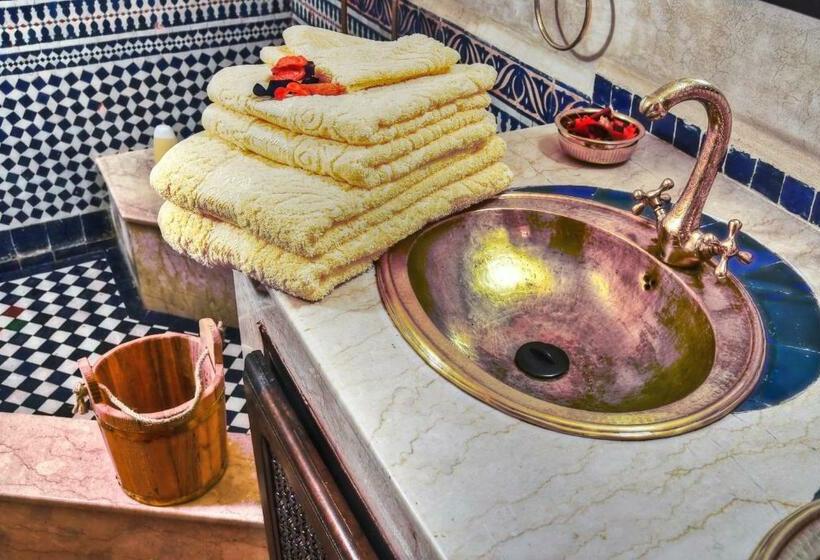 标准间, Riad Adarissa