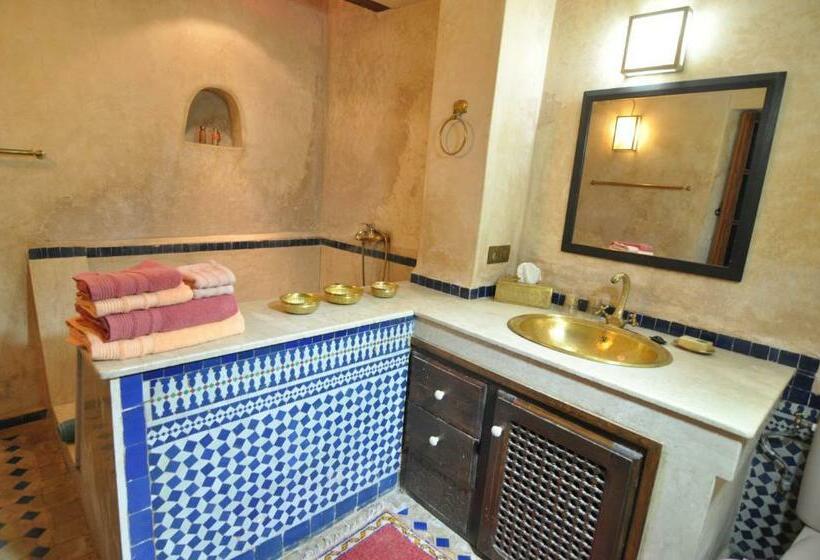 标准间, Riad Adarissa