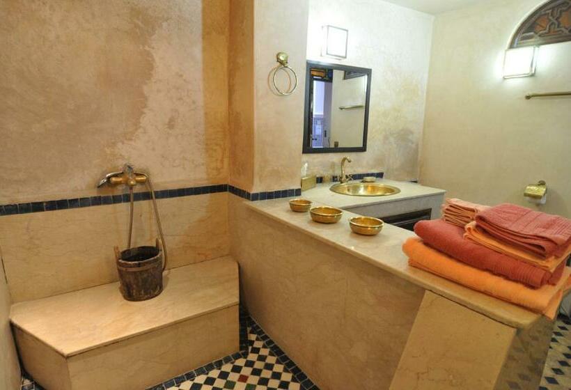 标准间, Riad Adarissa