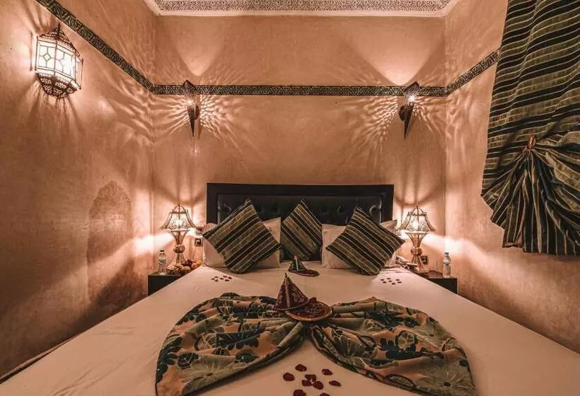 اتاق لوکس, Riad Mabrouk