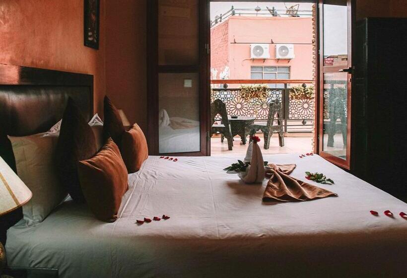 Quarto Deluxe com Balcão, Riad Mabrouk