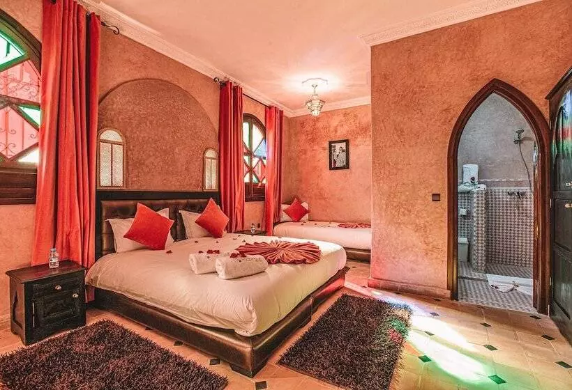سوییت خانوادگی, Riad Mabrouk