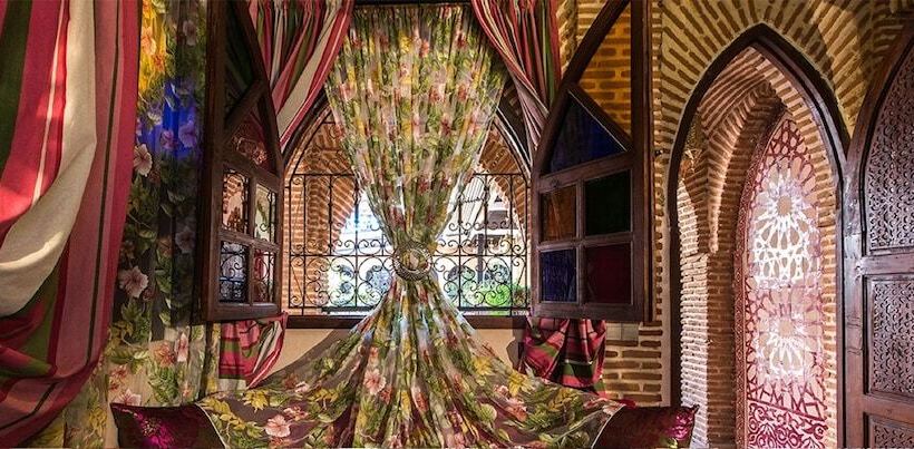 Suite Presidencial, Riad Mabrouk