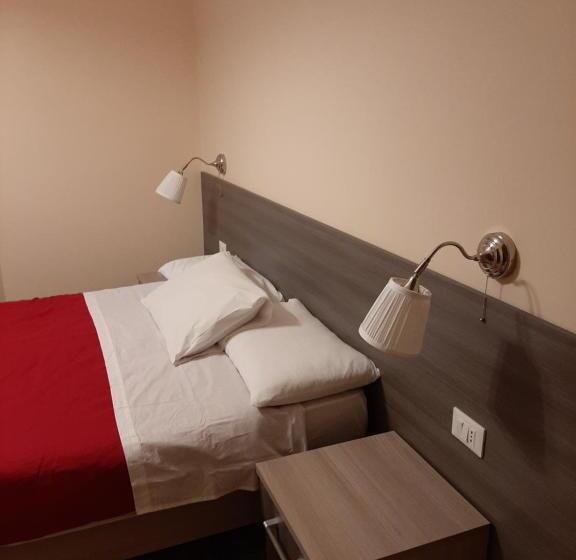 Aile Stüdyosu, Albergo Locanda Diana