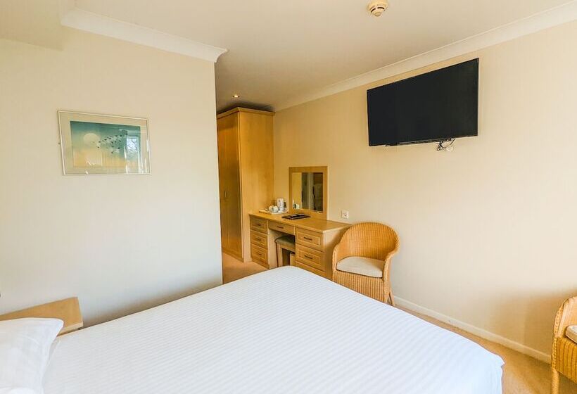 غرفة قياسية, The Grove