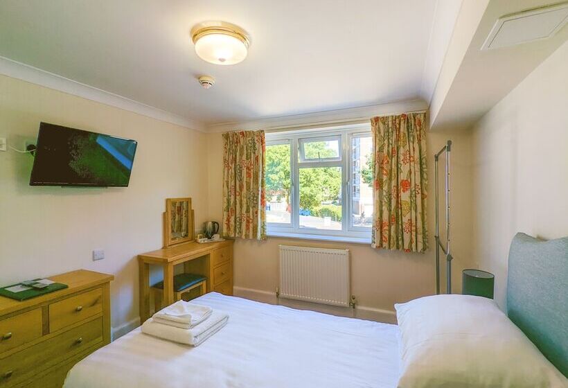 غرفة قياسية فردية, The Grove