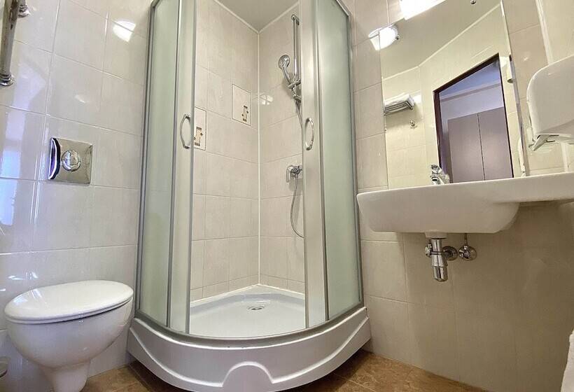 اتاق کلاس بیزنس, Amaks City