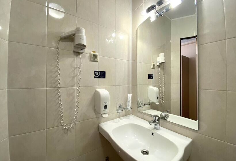 اتاق کلاس بیزنس, Amaks City