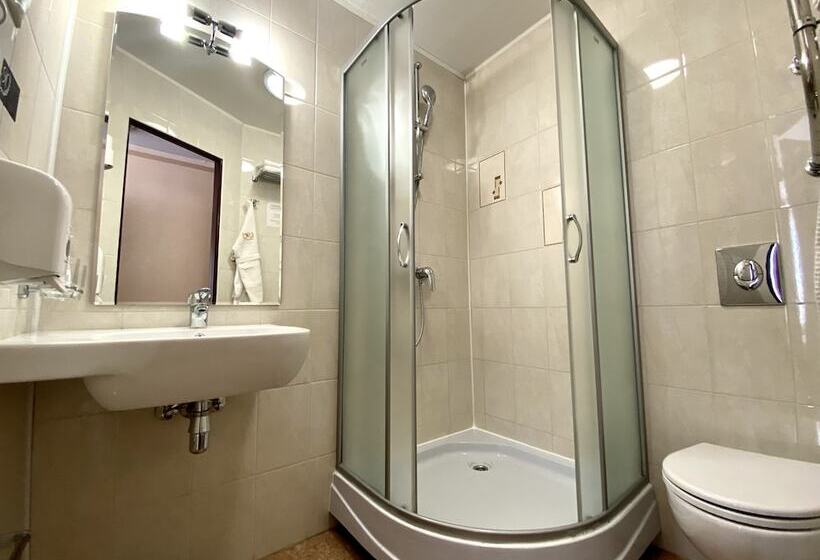 اتاق کلاس بیزنس, Amaks City