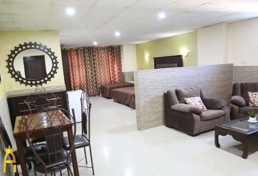 اتاق استاندارد چهار تخته, Amman Palace