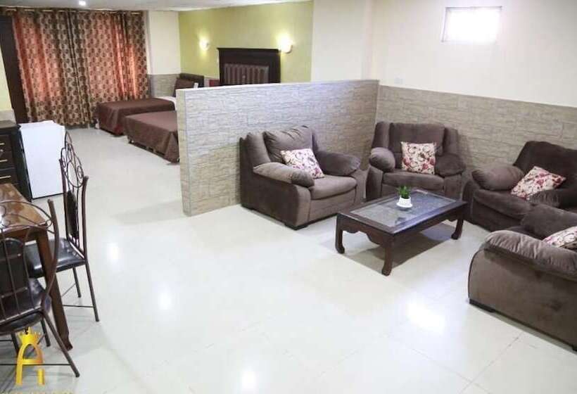 اتاق استاندارد چهار تخته, Amman Palace