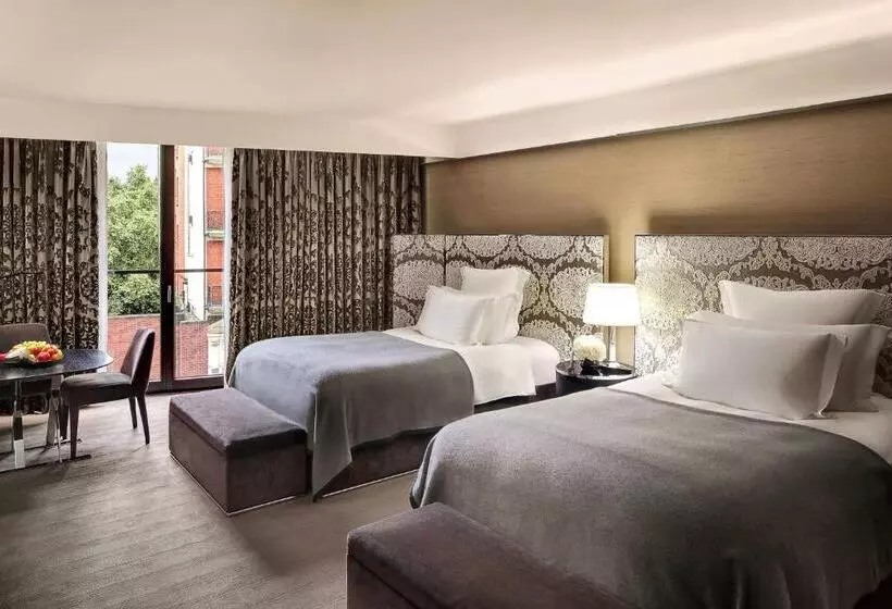 Executive Room, Bulgari Hotel London
