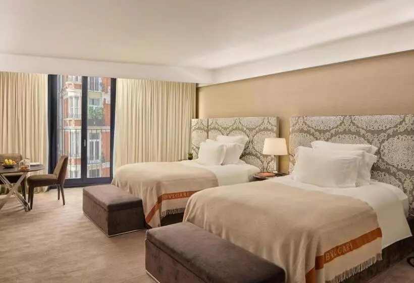 Executive Room, Bulgari Hotel London