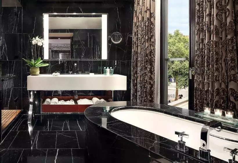 Standard Studio, Bulgari Hotel London