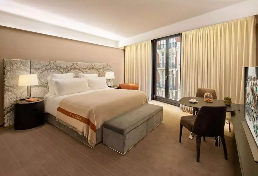 Deluxe Room, Bulgari Hotel London