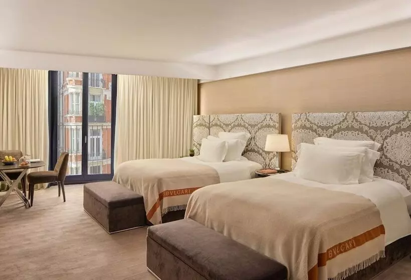 Executive Room, Bulgari Hotel London