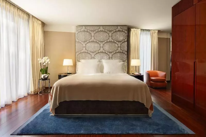 Deluxe Suite, Bulgari Hotel London