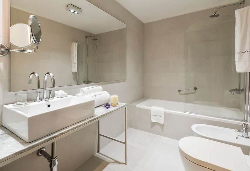 Люкс, Esplendor By Wyndham Montevideo Cervantes