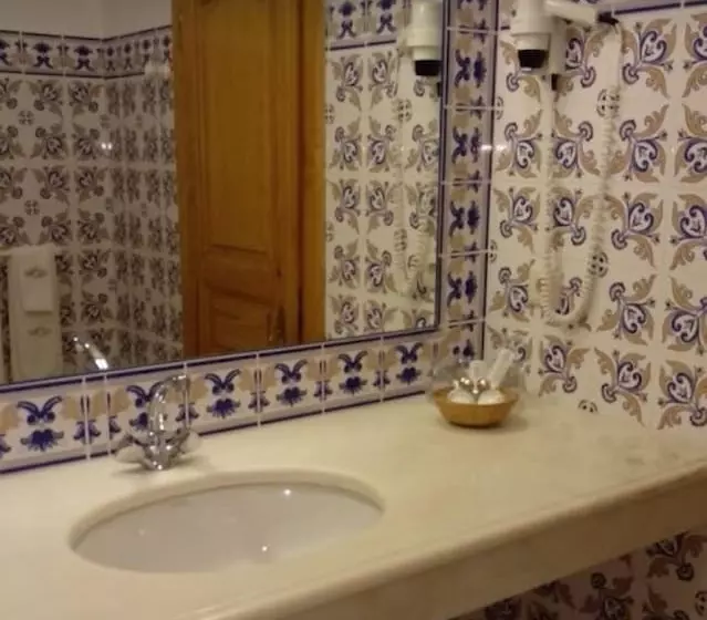 اتاق استاندارد با چشم‌انداز دریاچه, Herdade Lago Real