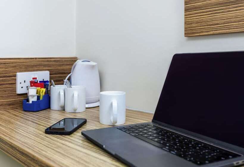 غرفة عائلية, go2 lancaster centre