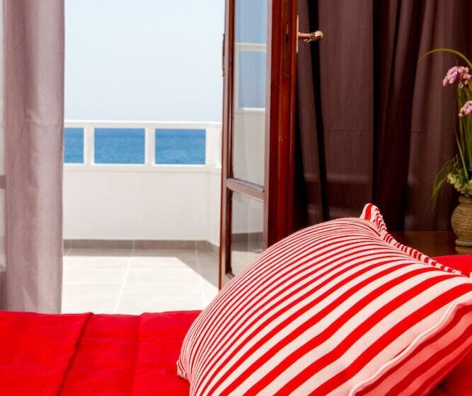 اتاق استاندارد یک نفره, Irini S Rooms