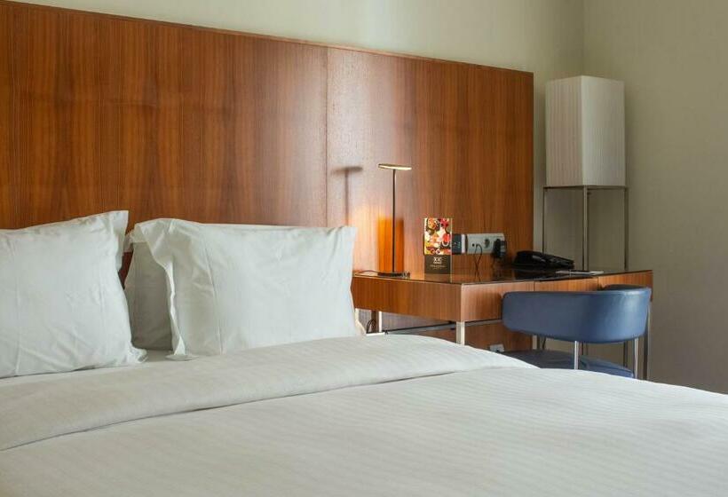 Номер Стандарт, Miiro Borneta