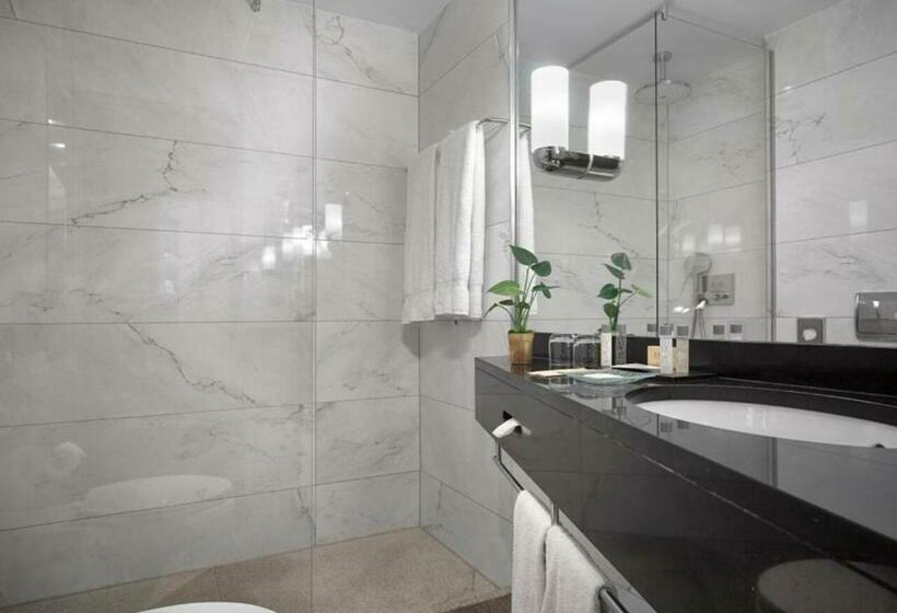 Номер Стандарт, Miiro Borneta