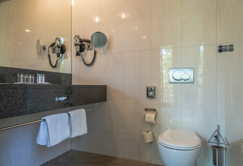 Номер Стандарт, Miiro Borneta