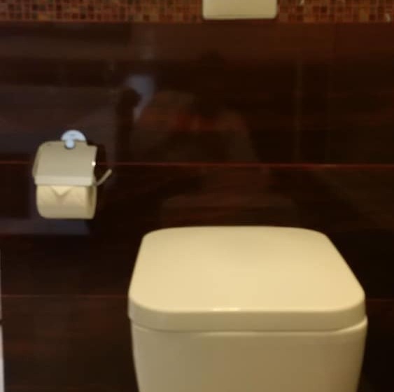 اتاق اجرایی, Monoberge Byblos