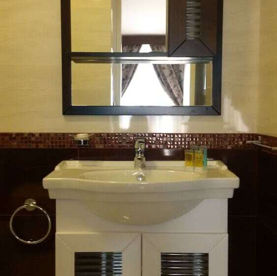 سوئیت پریمیوم, Monoberge Byblos