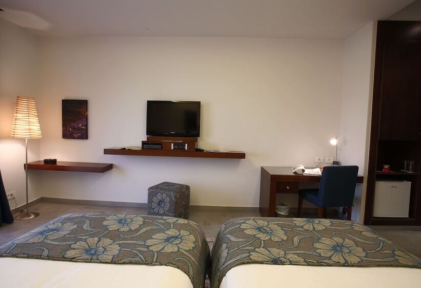 اتاق اجرایی, Monoberge Byblos