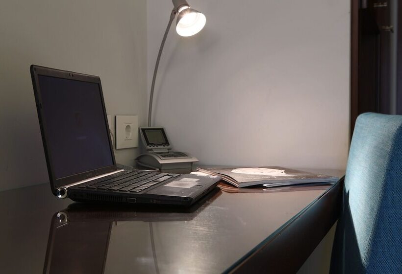 سوییت اجرایی, Monoberge Byblos