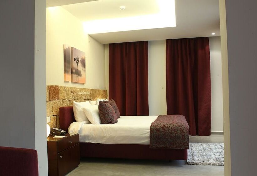 سوییت اجرایی, Monoberge Byblos