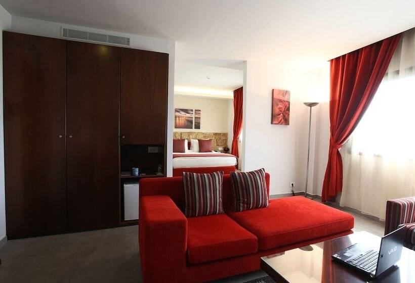 سوئیت پریمیوم, Monoberge Byblos