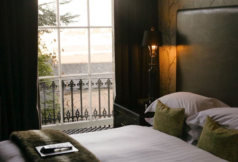 스탠다드 룸, Nira Caledonia