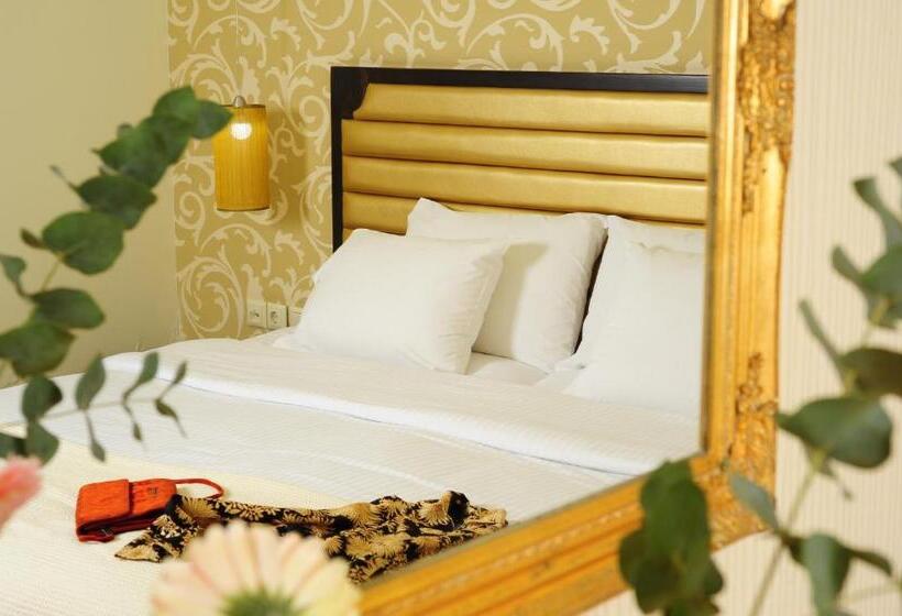 סוויטת ג'וניור נוף לים, Steris Elegant Beach Hotel & Apartments