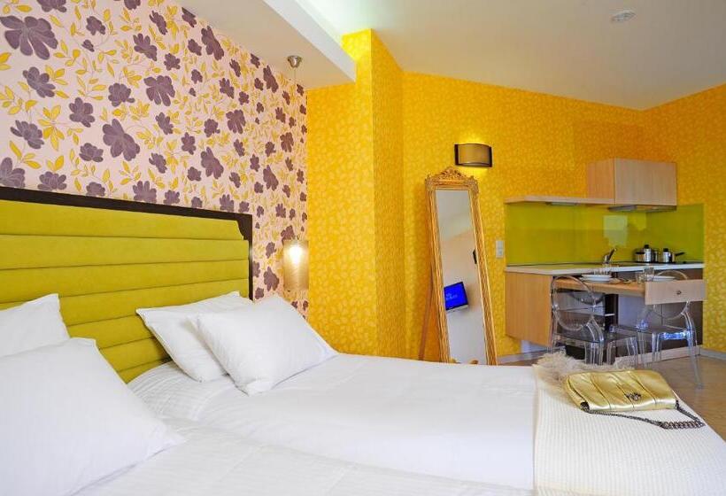 סטודיו אקזקיוטיב, Steris Elegant Beach Hotel & Apartments