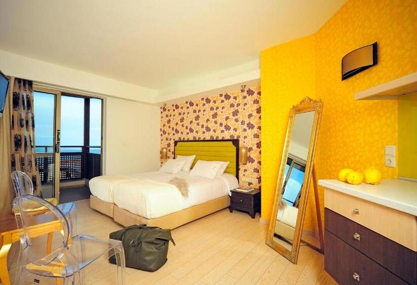 סטודיו אקזקיוטיב, Steris Elegant Beach Hotel & Apartments