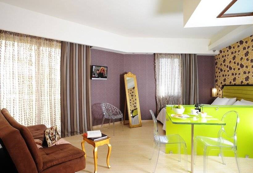 סטודיו אקזקיוטיב, Steris Elegant Beach Hotel & Apartments