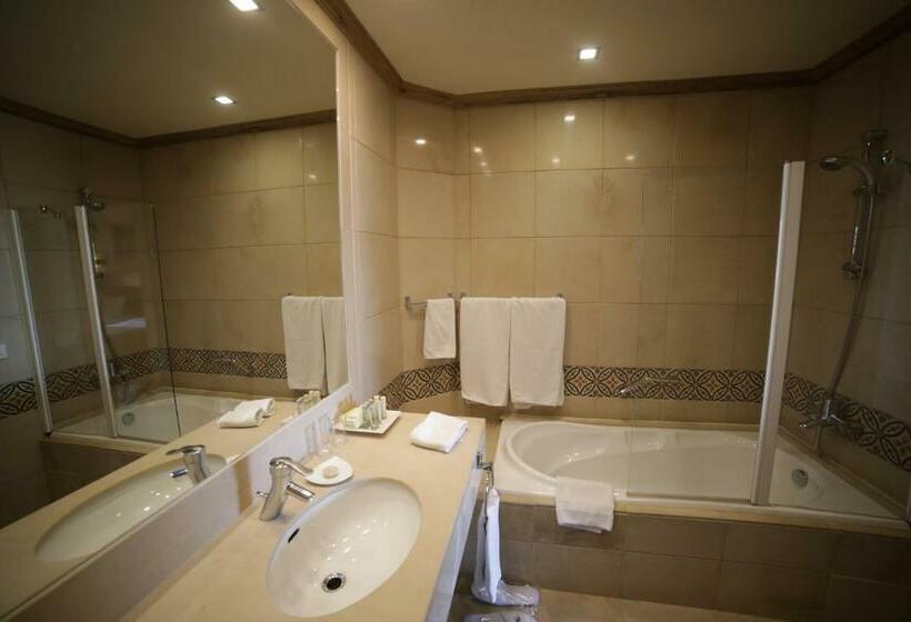 اتاق لوکس, Terre Brune