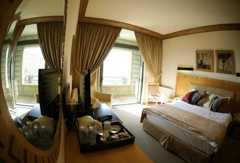 اتاق لوکس, Terre Brune