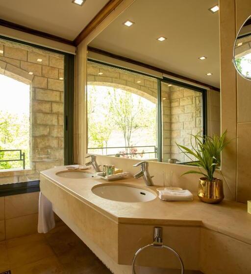 سوییت, Terre Brune