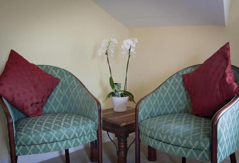 Номер Премиум, The Lamplighter Dining ~ Rooms